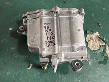 Load image into Gallery viewer, 1 sold ebay feb2026—DF 90 100 115 140 hp Suzuki VST Fuel vapor Separator FLOAT CHAMBER 15600-90J00 15600-90J01 four stroke 2002-2012