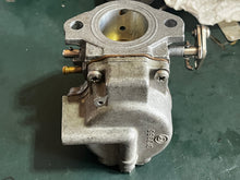 Cargar imagen en el visor de la galería, 40 50 hp Johnson Evinrude CARBURETOR SET 397064 395790 398318 396140 Two Stroke 2 Cylinder 1985-1993 also 398347 398346 432982 432983 432985 432984 432437 398340