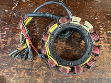 Cargar imagen en el visor de la galería, 135 150 175 200 hp Mercury 398-9610a24 9610A19 OEM STATOR Two Stroke 2.5 Liter 1992-1996 EFI XRI XR6 some 225 hp