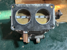 Load image into Gallery viewer, 115 hp Yamaha CARBURETOR UPPER 6E5-14301-03-00 6e503 two stroke 1984 - one broken screw in 1 of 4 carb bowl screws