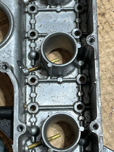 Lade das Bild in den Galerie-Viewer, 40 50 hp Nissan Tohatsu 3T5B022400 AIR BOX 40a 50b 2001-2017 two stroke CRANK POSITION SENSOR 3T5061450 two stroke