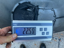 Lade das Bild in den Galerie-Viewer, F200, F 225 hp Yamaha TOP COWLING four stroke LOCAL PICK UP ONLY