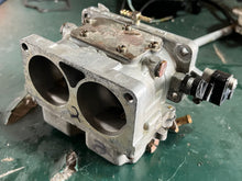 Cargar imagen en el visor de la galería, 150 135 175 hp Mercury CARBURETOR SET 3326-828272-C .096 jets 1347-5427-c 1347-7561 46-10799 two stroke v6 some compatibility 1979-1992