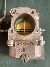 Load image into Gallery viewer, 70 60 50 hp Johnson Evinrude CARBURETOR #2 center middle 0437087 0437089 437633 339169 330503 with 55D jets 0326928 (early 1980s 70hp jet)