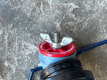 Load image into Gallery viewer, 50 hp Yamaha OIL TANK 63D-21707-00-00 LEVEL GAUGE 63D-85720-00-00 CUSTOM CAP two stroke 2000-2009 some 40 hp compatibility