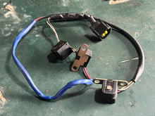 Cargar imagen en el visor de la galería, DF 60 70 hp Suzuki CKP CMP SENSOR ASSY 32150-99E00 four stroke