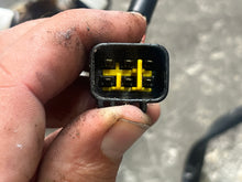 Cargar imagen en el visor de la galería, 150 175 200 hp Yamaha Pulser Coil 6R3-85580-00-00 two stroke 1990-1995