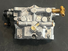 Lade das Bild in den Galerie-Viewer, 225 hp Mercury CARBURETOR SET WMV-7 3327-828273A1 828273A2 828273A3 two stroke 3.0