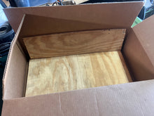 Load image into Gallery viewer, sold ebay aug2025——5.0 5.7 Liter OMC 1989 cylinder head #1 3853852 985431 Valve Cover 0986748 volvo