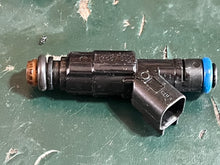 Load image into Gallery viewer, Bosch Mercruiser Volvo FUEL INJECTOR 12567905 0280 by156081 3858969 inboard outboard