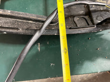 Lade das Bild in den Galerie-Viewer, 8 HP Mercury 9204A1 BOTTOM COWL two stroke 826677A3 STOP SWITCH 9.9 15 HP