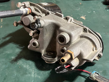 Cargar imagen en el visor de la galería, 200 hp Mercury Optimax 2.5 liter VST 859174T06 850249c1 855432T05 855427A1 855434T04 PUMP 8558432 TWO STROKE