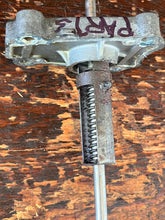 Charger l'image dans la galerie, PARTS ONLY: DT 115 140 hp Suzuki 25” PUSH-PULL SHIFT MECHANISM rod 23110-94510 guide 25141-94510 collar 25205-94501 clutch cam 25311-94510 two stroke 1985-2001