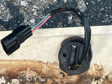 Cargar imagen en el visor de la galería, DF 200 150 hp Suzuki  SIDE COVER SET WHITE 61811-96L01-Y5S 61820-96L01-Y5S 2015-2023 with PANEL FRONT 61831-96J10-Y5S