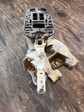 Cargar imagen en el visor de la galería, 90 115 hp Johnson 20” MIDSECTION SWIVEL 0434691 STEERING ARM 0433282 EXHAUST HOUSING pl 0340824 0343612 two stroke 1999-2005