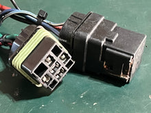 Cargar imagen en el visor de la galería, 75 120 135 140 150 175 200 hp Mercury TRIM HARNESS 84-826802A3 two stroke approx 27” length