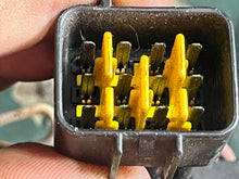 Cargar imagen en el visor de la galería, 150 175 200 hp Yamaha 62H-85540-00-00 CDI CU2682 1994-95 two stroke