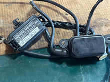 Cargar imagen en el visor de la galería, BF 135 150 hp Honda 38210-ZY6-003 FUSE BOX 90a 2004-up 32410-ZY6-010 STARTER CABLE ASSY four stroke 2004-up