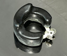 Lade das Bild in den Galerie-Viewer, 225 250 hp Yamaha carburetor FLOAT 61A-14385-00-00 two stroke 76 degree