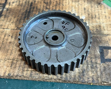 Cargar imagen en el visor de la galería, BF 90 75 HP Honda 14210-zw1-000 Timing Belt Driven Pulley 1997-2005