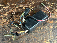 Lade das Bild in den Galerie-Viewer, 50 40 hp Yamaha CDI UNIT ASSEMBLY 6H4-85540-21-00 two stroke 3 cylinder 1984-1988 pro v 50PROLG