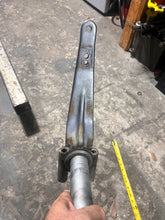 Charger l'image dans la galerie, 115 130 150 175 200 225 hp Yamaha LONG 20” STEERING BRACKET ARM 6E5-42510-03-EK Two Stroke 1987-1993