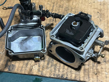Load image into Gallery viewer, 90 75 hp Yamaha carburetor set with linkages 6H1-14301-07-00 6H1-14302-07-00 6H1-14303-07-00 Two Stroke 1992-2003