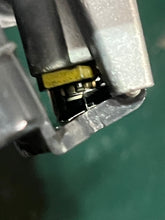 Lade das Bild in den Galerie-Viewer, f 80 hp Yamaha CARBURETOR 67G-14904-10-00 Four Stroke 1999-2002