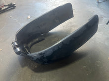 Cargar imagen en el visor de la galería, 150 175 200 hp Yamaha LOWER MOUNT COVER SET two stroke HPDI 2000-2008 68F-44553-00-4D 68F-44556-00-4D