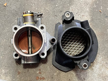 Load image into Gallery viewer, f 115 hp Yamaha THROTTLE BODY 6EK-13751-00-00 SILENCER 6DA-14440-00-00 four stroke 2014-2025