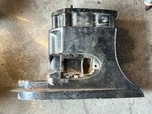Cargar imagen en el visor de la galería, DF 115 140 hp Suzuki DRIVESHAFT HOUSING XL 25” 52111-90J12-0EP four stroke 2001-2014 also compatible with DF 90 100 models