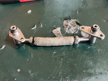 Lade das Bild in den Galerie-Viewer, sold local may2025—/250 hp Yamaha FUEL PIPE 5 60V-13975-10-00 two stroke HPDI 3.3 liter 2003-2008 60V-13975-00-00 some compatibility 225 300 hp