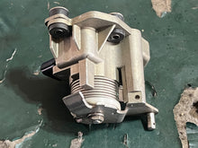 Cargar imagen en el visor de la galería, imperfect f 250 hp Yamaha CONTROL SENSOR ASSY 6P2-8A410-01-00 6P2-02 6P2-8A410-00-00 four stroke 2005-2018