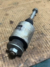 Load image into Gallery viewer, DF 70 60 hp Suzuki 54160-87E11 LOWER MOTOR MOUNT 1998-2009 four stroke 54166-87E00 LOWER MOUNT BOLT & cover