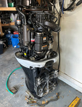 Lade das Bild in den Galerie-Viewer, Twin 350 Mercury 25 inch verado lower LH, RH, trim, pcm, powerhead