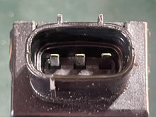 Cargar imagen en el visor de la galería, DF 175 150 200 hp Suzuki IGNITION COIL 33410-96L00 four stroke 2015-2023