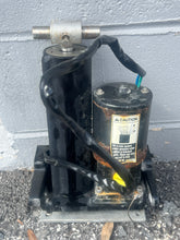 Cargar imagen en el visor de la galería, 115 100 90 75 hp Mercury POWER TRIM ASSY 8M0090335 Four Stroke, some compatibility across EFI & DFI motors