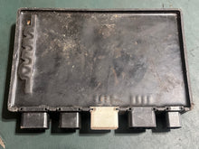 Lade das Bild in den Galerie-Viewer, DF 60 70 hp Josuki Suzuki f8t90075 cdi engine control module unit 33920-99e05 Johnson Evinrude Four stroke 1998-2009 works in place of 33920-99E04