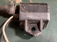 Cargar imagen en el visor de la galería, DT 150 200 hp Suzuki ig-39 IGNITION COIL 9” cord NO BOOT two stroke