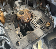 Load image into Gallery viewer, 150 HP Mercury Verado 895305T01 DRIVESHFT HOUSING 896689A01 ADAPTER PLATE 135 hp - 200 hp