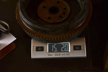 Load image into Gallery viewer, 150 175 hp Johnson Evinrude flywheel 513845 0513845 584350 60 degree motor, two stroke 1991-2006