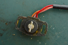 Cargar imagen en el visor de la galería, 150 - 250 hp Yamaha Throttle Sensor TPS 6R5-85885-01-00 6X2-85885-10-00 TWO STROKE