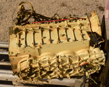 Cargar imagen en el visor de la galería, DT 140 115 hp Suzuki carb powerhead 11301-94625-0ED or 11121-94620-0ED crankcase assy compatible 1986 thru 1988 (carb motors only) cylinder block Two Stroke serial 14002-811011