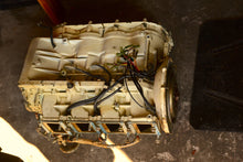 Cargar imagen en el visor de la galería, DT 140 115 hp Suzuki carb powerhead 11301-94625-0ED or 11121-94620-0ED crankcase assy compatible 1986 thru 1988 (carb motors only) cylinder block Two Stroke serial 14002-811011