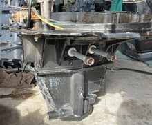 Charger l'image dans la galerie, DF 175 Suzuki 150 cv 51111-96J00-0EP SUPPORT MOTEUR, 11501-96J01-0EP CARTER D'HUILE, 54112-96J01 BOULONS DE MONTAGE SUPÉRIEURS et mécanisme de changement de vitesse