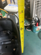 Cargar imagen en el visor de la galería, MFS 5 hp Tohatsu 3YGW676450 TOP COWL cover MFS5D LPG Propane