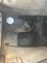 Load image into Gallery viewer, DF 140 115 hp Suzuki 61811-90j00 61821-90j00 side covers bottom cowl