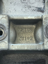 Cargar imagen en el visor de la galería, BF 135 150 Honda LOWER MOUNTING HOUSING cover set 50111-ZW1-010ZA extension case Four Stroke compatible 115 130 hp