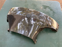 Lade das Bild in den Galerie-Viewer, DF 50 60 40 hp Suzuki 61811-88L30-0EP short SIDE STBD COVER 61821-88L30-0EP short COVER, SIDE PORT S 2015 df50avt 61821-87j 61810-87j 2014-2016