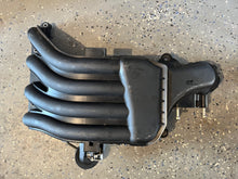 Cargar imagen en el visor de la galería, BF 135 150 hp Honda 17110-ZY6-003 INTAKE MANIFOLD assy Four Stroke 2004-up, bf 140 2007-up